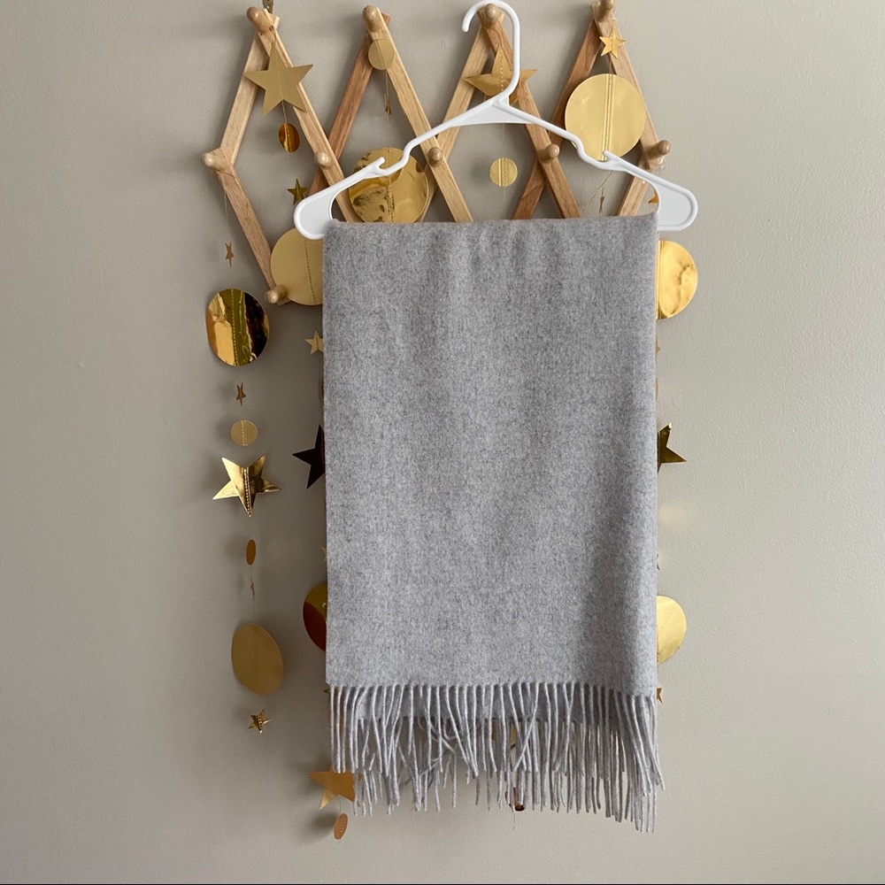 Everlane wool cashmere blanket scarf heather gray - Picture 3 of 4